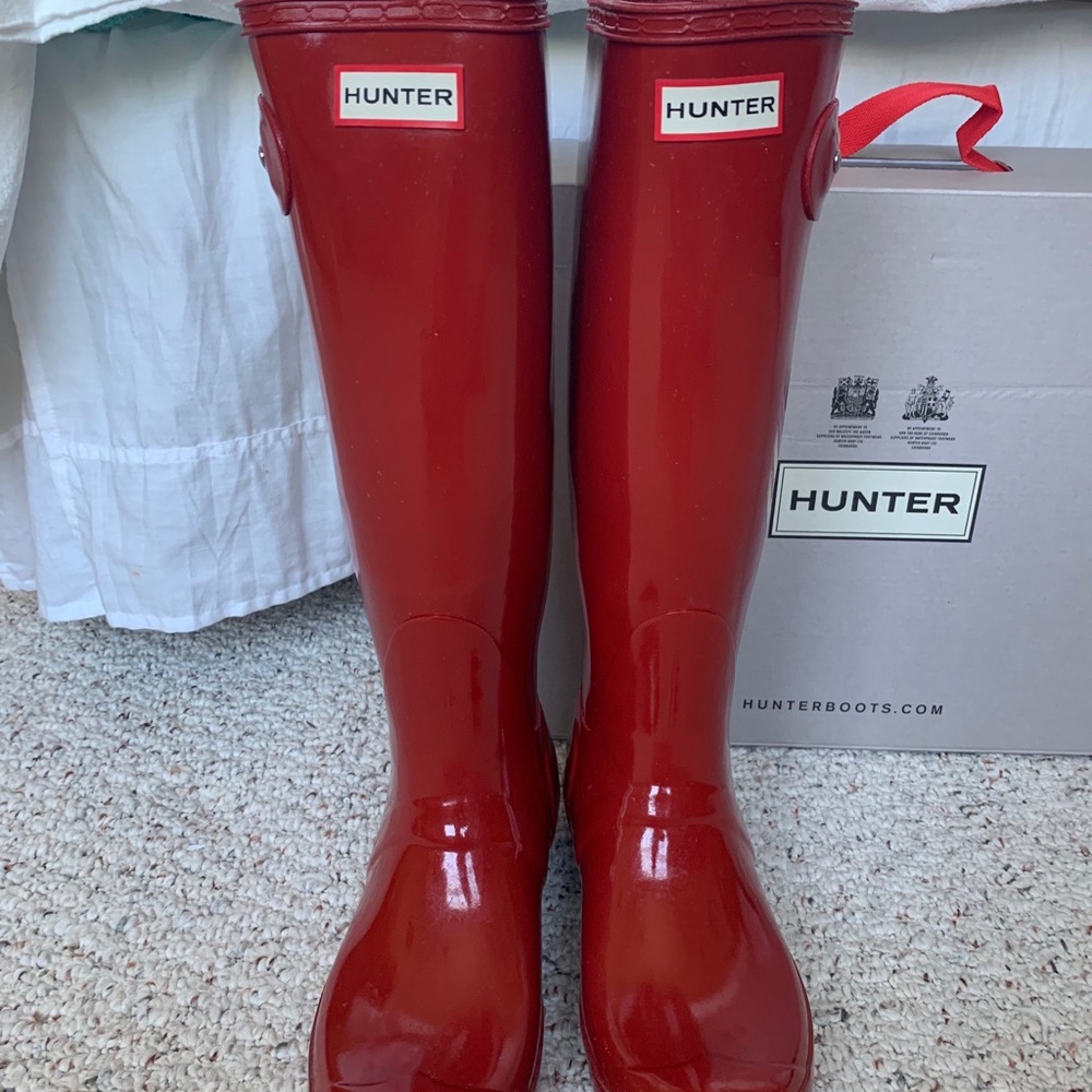 Hunter Women’s Original Tall Gloss Rain Boots Gem